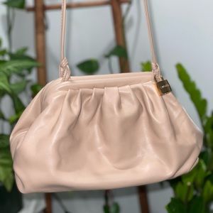 Adrienne Houghton La Voute LA Pouchette